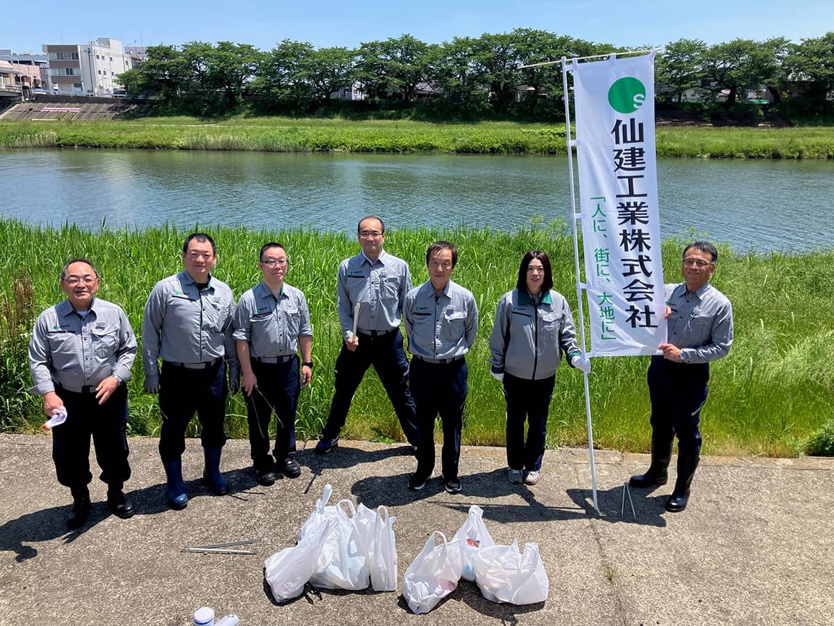 大河原土木事務所管内(白石川)清掃後の集合写真