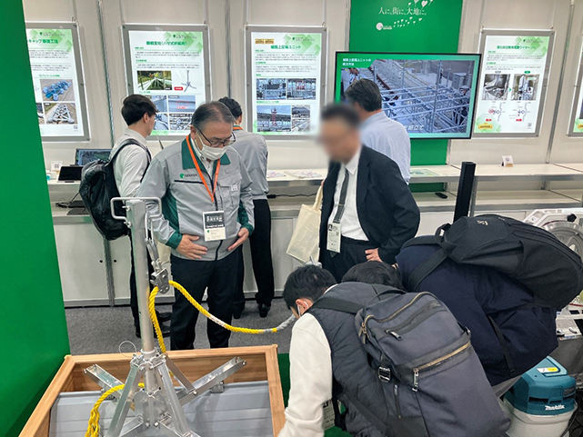 建築部門の「親綱支柱（ハゼ式折板用）」